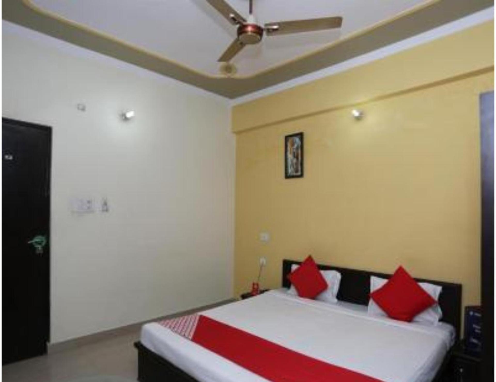Hotel S K Palace Lucknow , Best Hotel In Lucknow , Hotel In Transport Nagar Lucknow ,Budget Hotels In Lucknow Eksteriør bilde